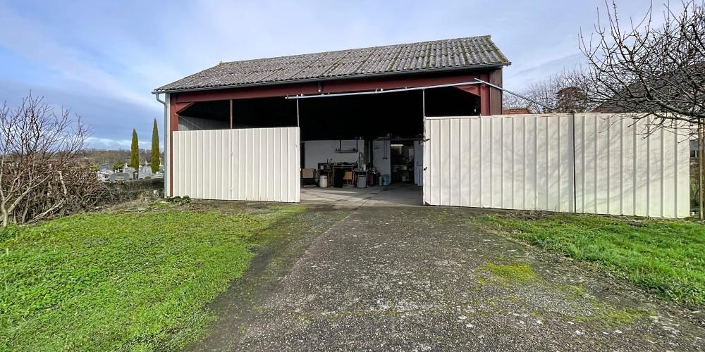 local commercial à GARLIN (64330)